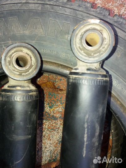 Амортизаторы задние е28