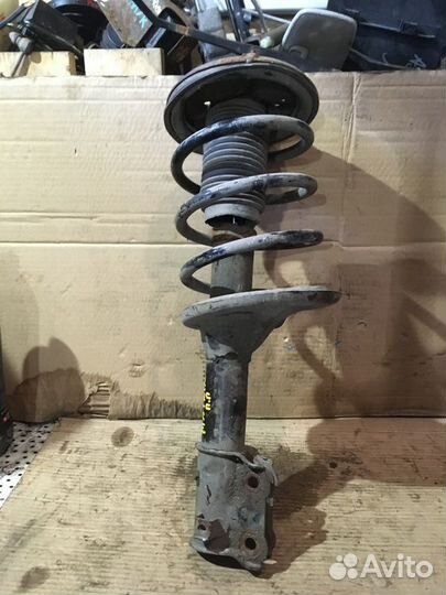 Стойка амортизатора переднего правого Hyundai Matr