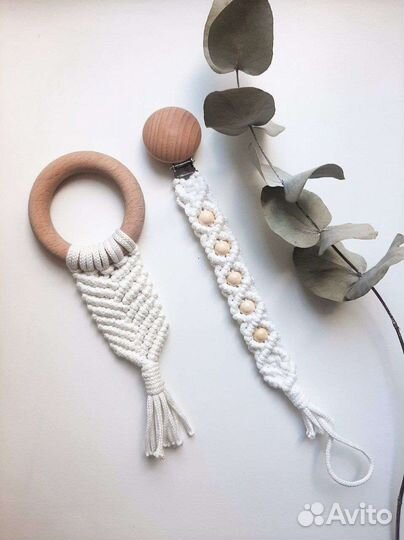 Держатель для пустышки и грызунок