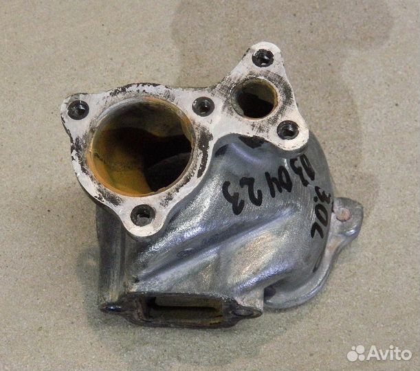 Корпус термостата Nissan Maxima J30 3.0