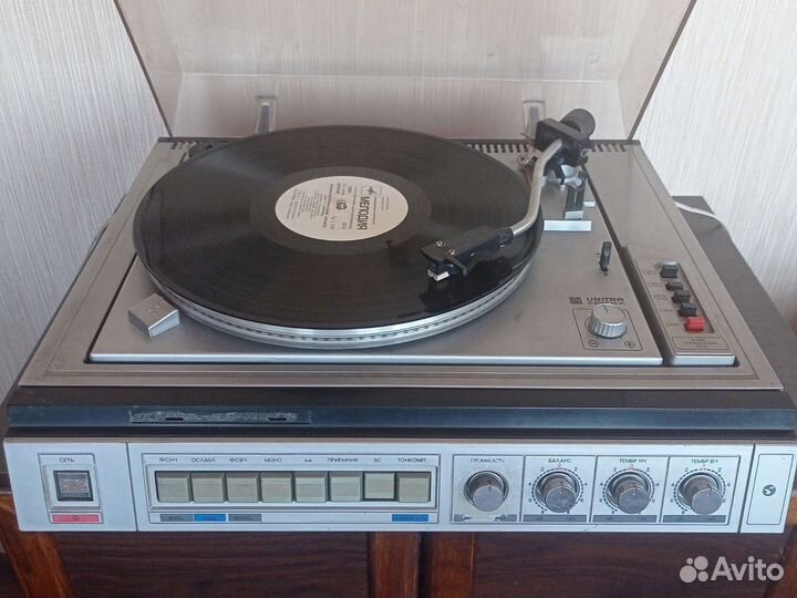 Проигрыватель Вега 109 стерео