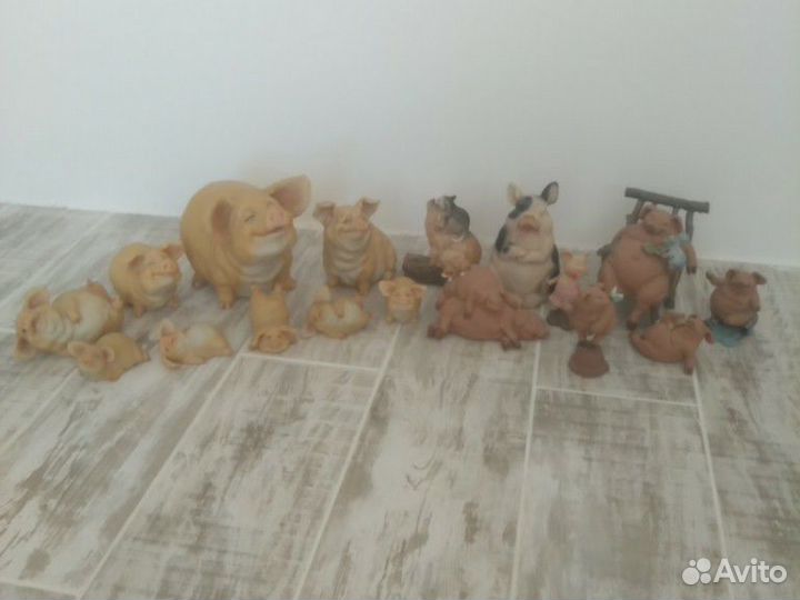 Статуэтки свиней