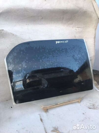 Заднее правое стекло daewoo matiz