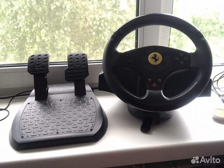 Игровой руль thrustmaster
