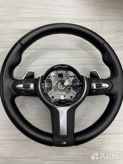 М Руль Bmw F серия с лепестками