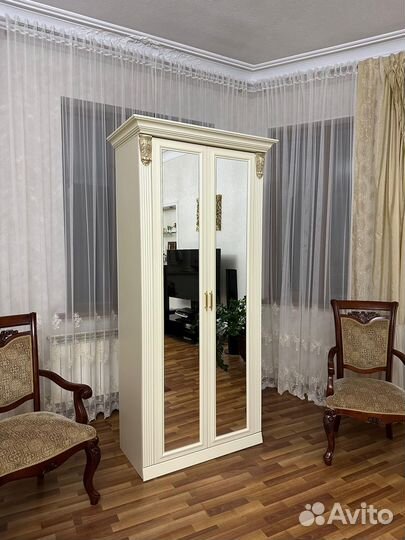 Новый Шкаф Глория с доставкой в отличном качестве