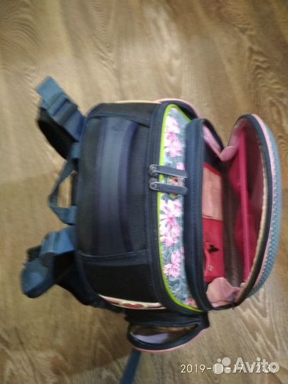 Рюкзак школьный