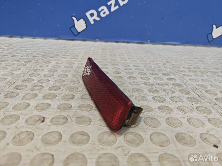 Катафот бампера левый Renault Duster 1