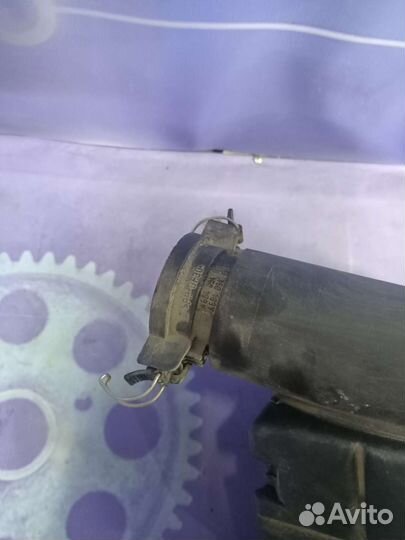 Корпус воздушного фильтра Mercedes C-class w202