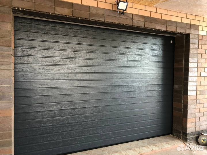 Ворота гаражные уличные