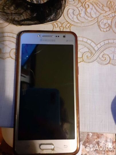 Телефон Samsung