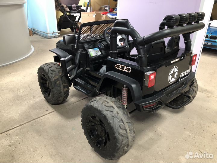 Детский электромобиль