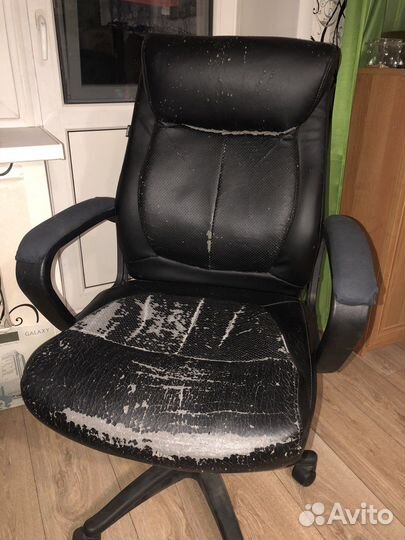 Компьютерное кресло руководителя бу