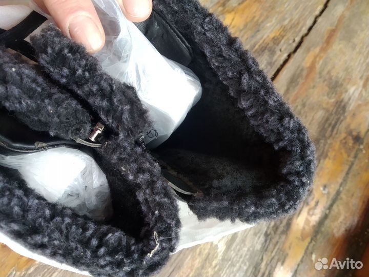 Новые ботинки женские