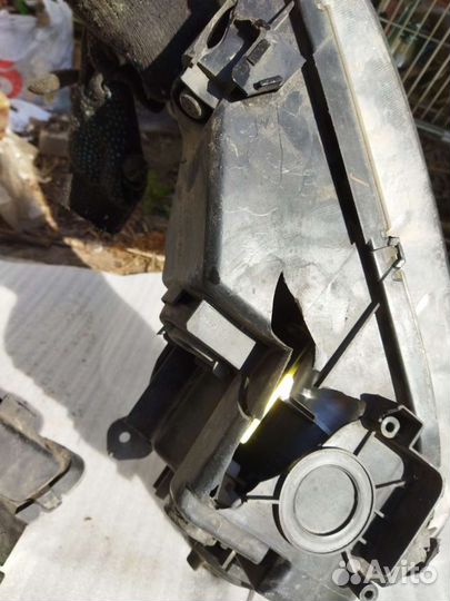 Фара на газель