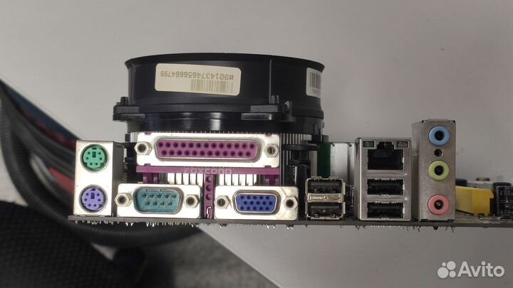 Материнская плата 775 с процессором и памятью