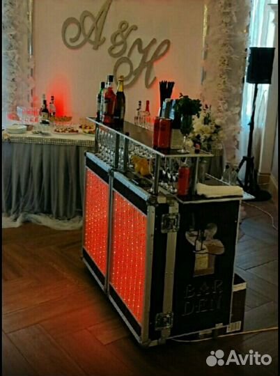 Барная стойка мобильная