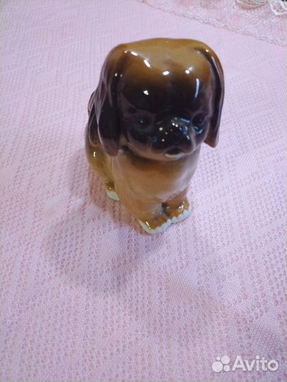 Статуэтка фарфор собака
