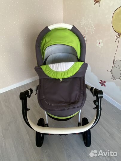 Коляска с новыми покрышками,готова к использованию