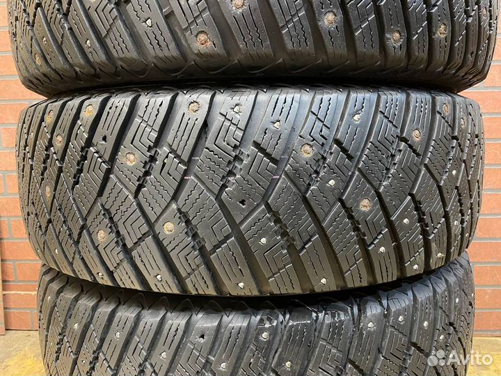 Goodyear Ultragrip Ice Arctic 225/65 R17 102T