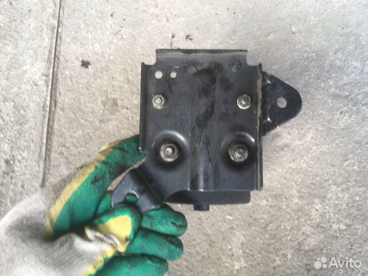 Корпус топливного фильтра Ford Transit