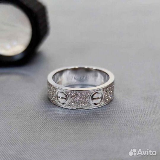 Кольцо Cartier Love, белое золото 0,79ct