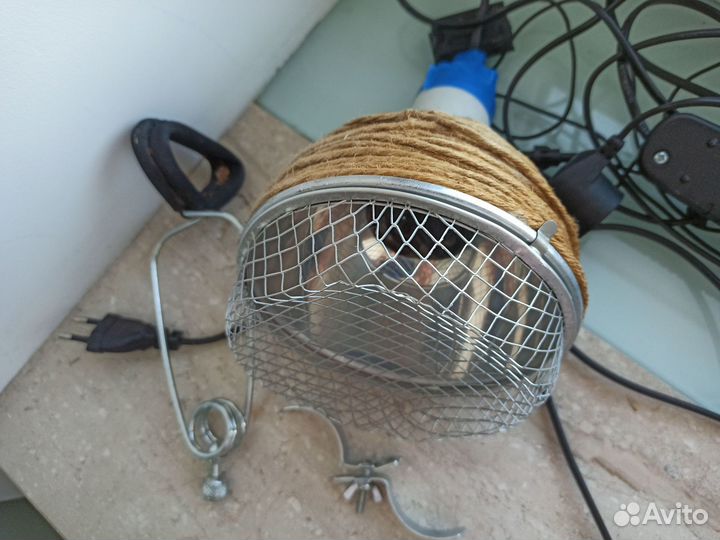 Сетчатый террариум,фон, коряга и мелочь