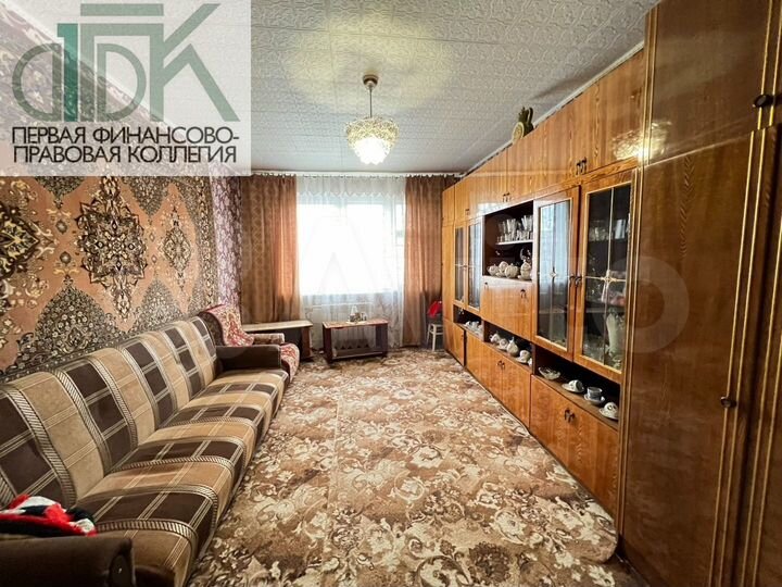 2-к. квартира, 52 м², 4/9 эт.