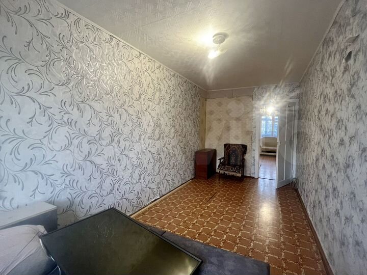 2-к. квартира, 46 м², 2/5 эт.