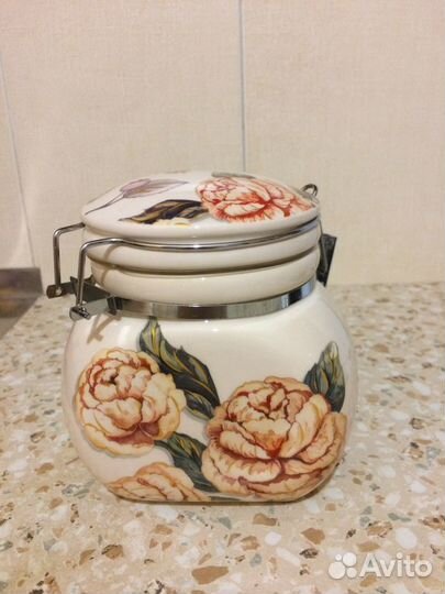 Банка для сыпучих продуктов керамическая