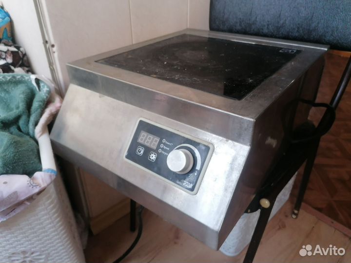 Плита электрическая индукционная