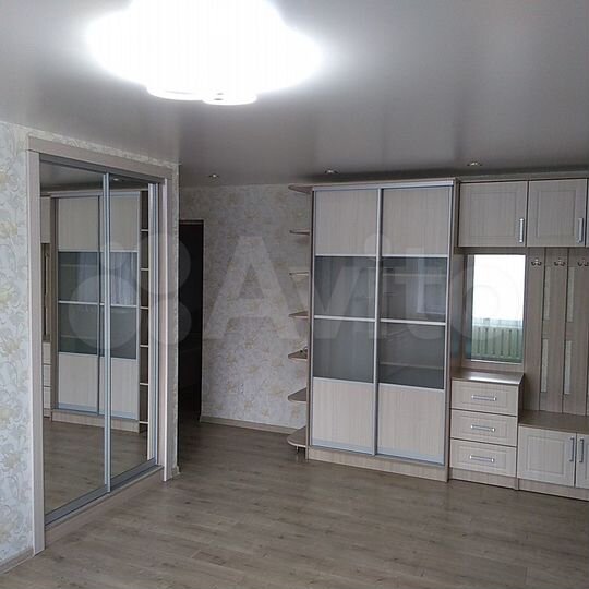 2-к. квартира, 60 м², 3/9 эт.