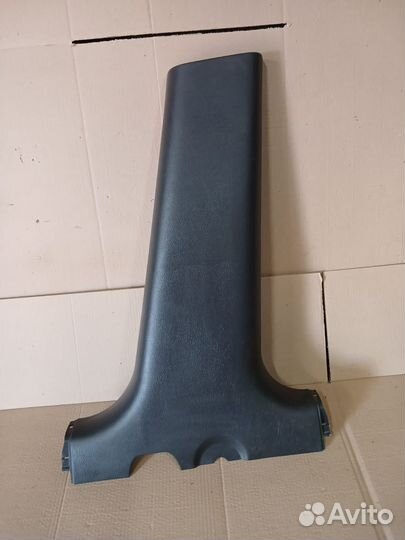 Накладка центральной стойки правая Chevrolet Aveo