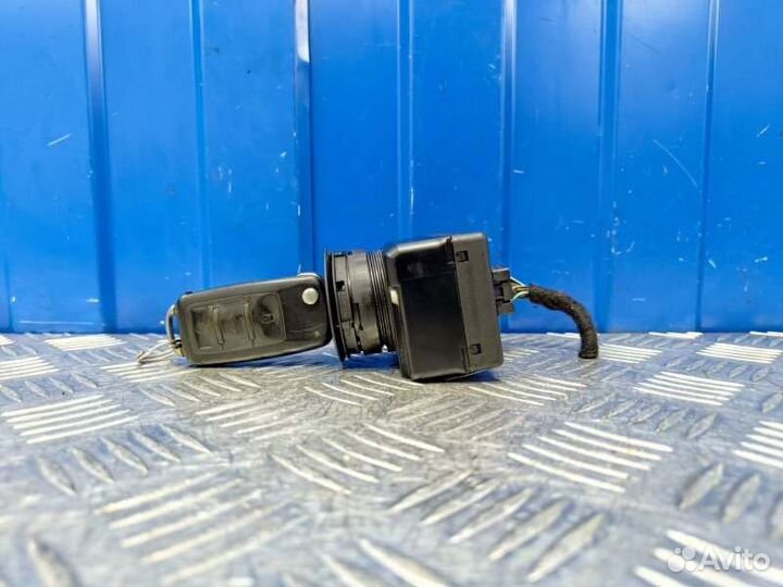 Замок зажигания Audi A8 D3 3.7 BEL 2004