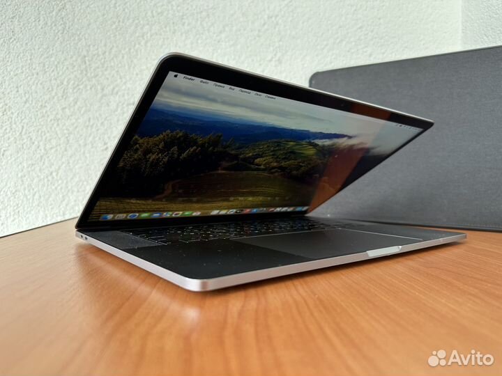Apple MacBook Pro 15 2018/Core i9/ 32gb озу/512SSD