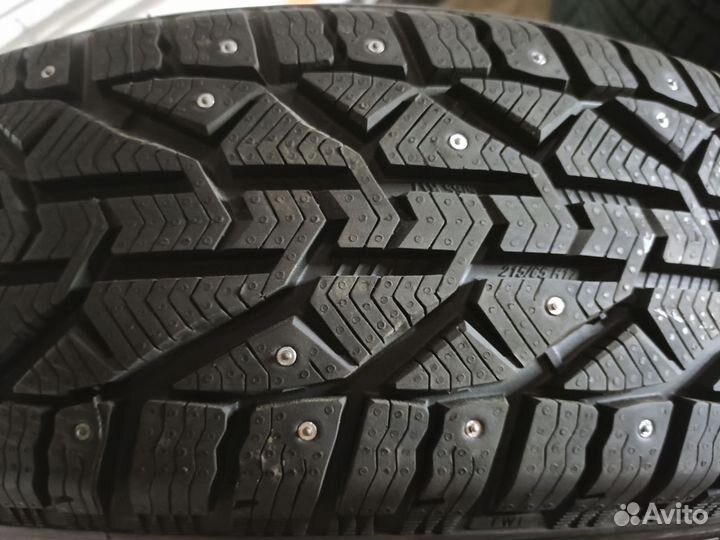 Tigar SUV Ice 215/65 R17 103T