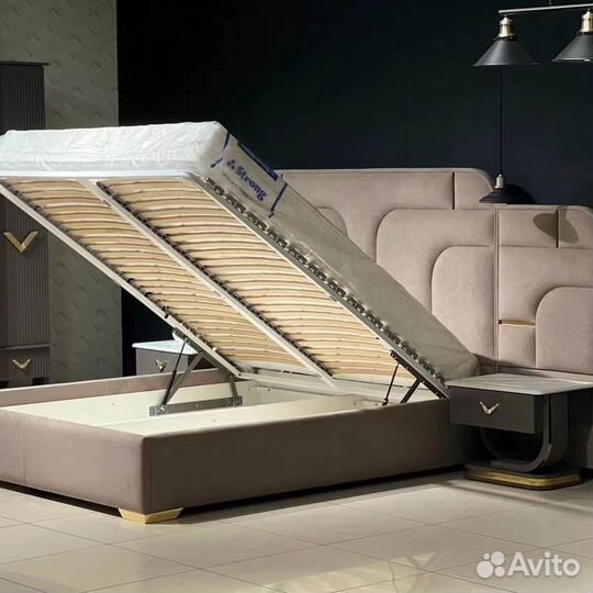 Спальный гарнитур