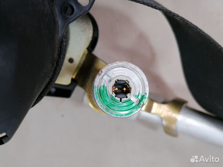 Ремень безоп.перед.с пиропатрон. Mercedes 190 W201