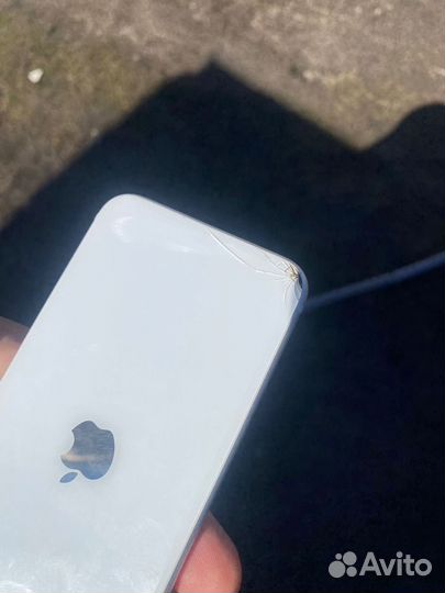 iPhone SE (2020), 128 ГБ