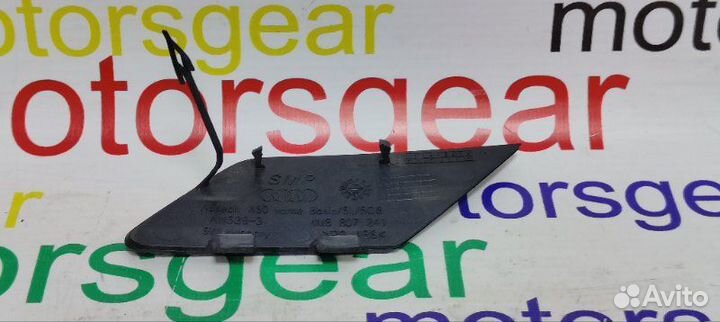 Заглушка решетки радиатора Audi Q8 4M 2018