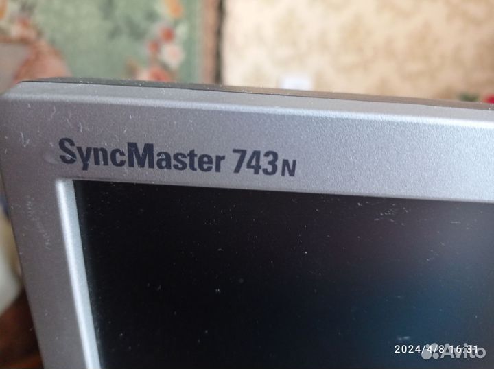 Монитор Samsung