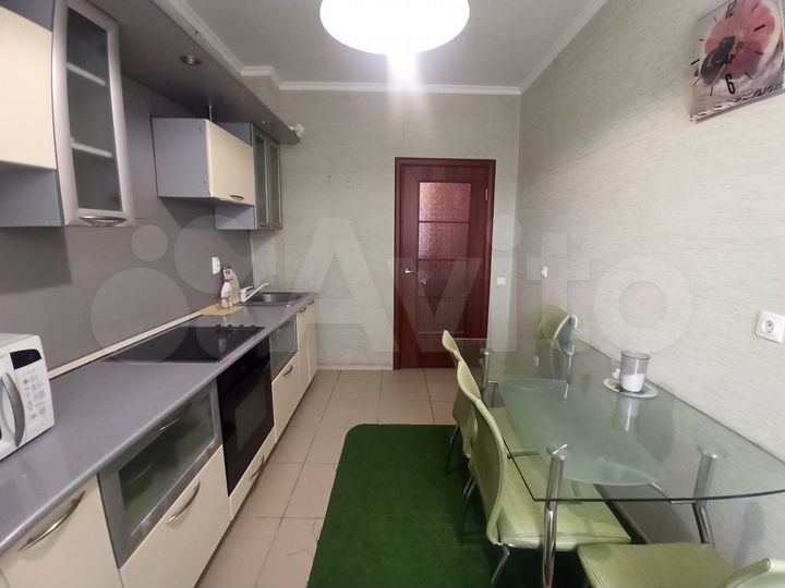 1-к. квартира, 42 м², 7/10 эт.