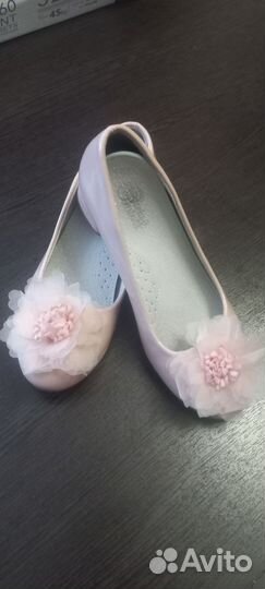 Туфли праздничные для девочек на каблуке
