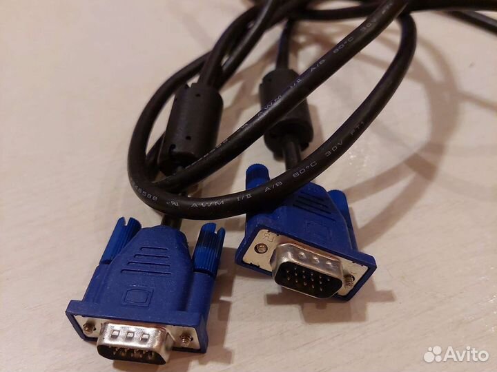 Кабель VGA. много