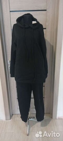 Спортивные костюмы женские