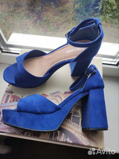 Босоножки 38