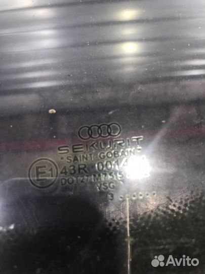 Форточка кузова задняя правая Audi A8 4E8 BFM