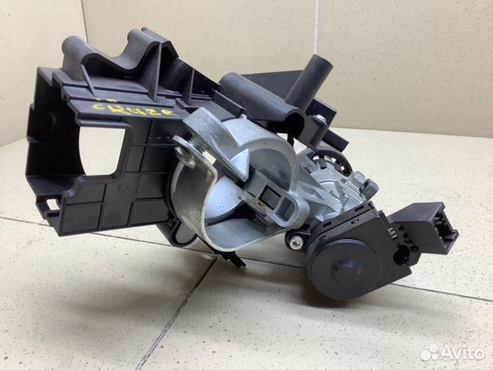 Замок зажигания Chevrolet Cruze седан 1 2012