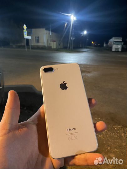 iPhone 8 Plus, 64 ГБ