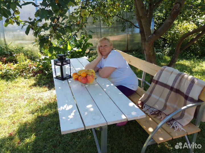 Стол для дачи